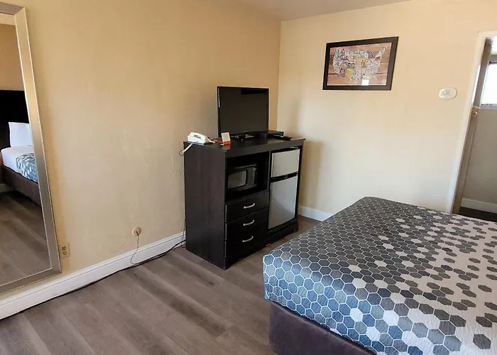 Econo Lodge Sacramento Convention Center