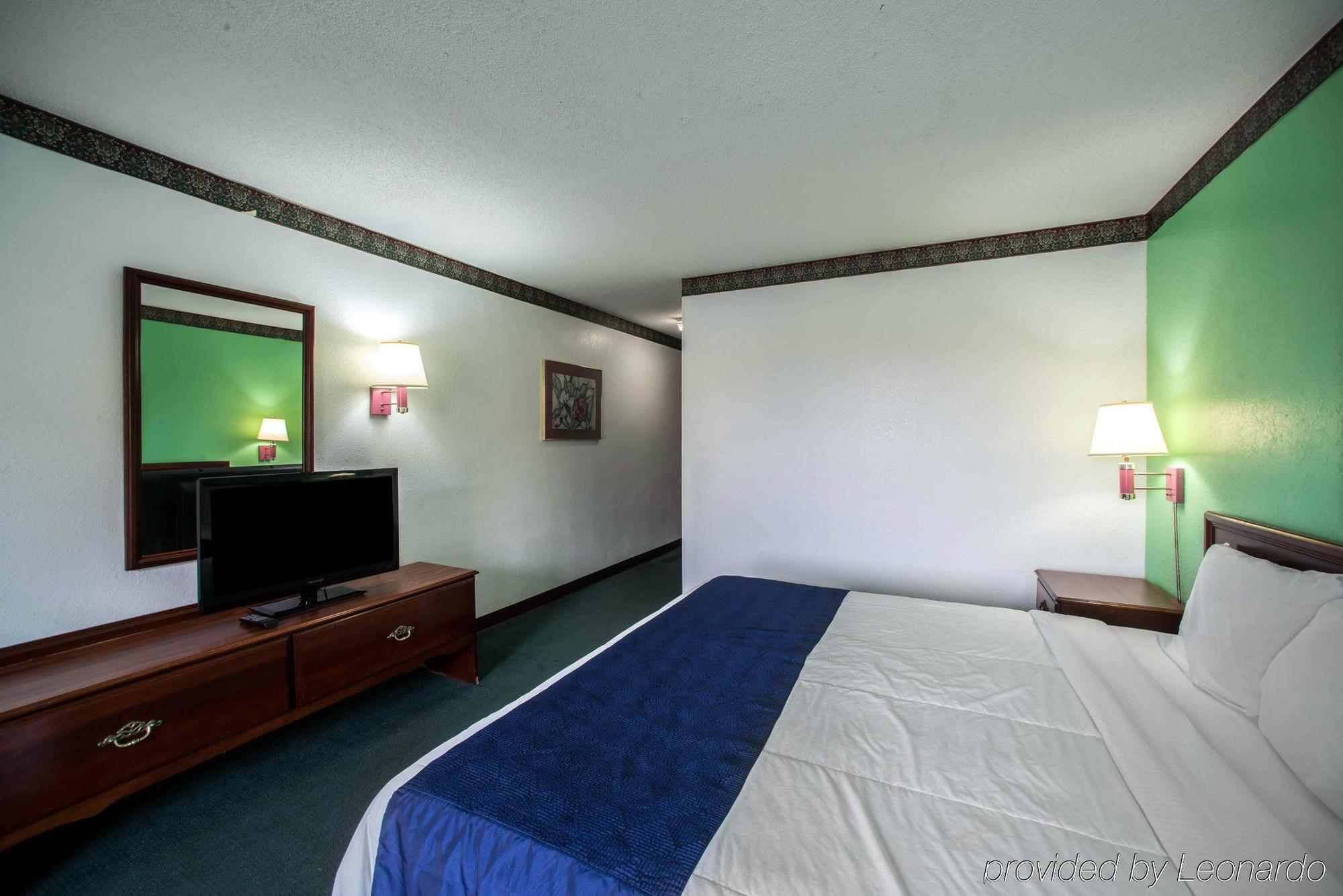 Econo Convention Center Lodge